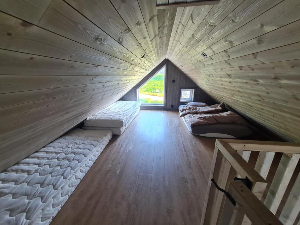 Rorbu Ved Sjoen Bud Exterior foto